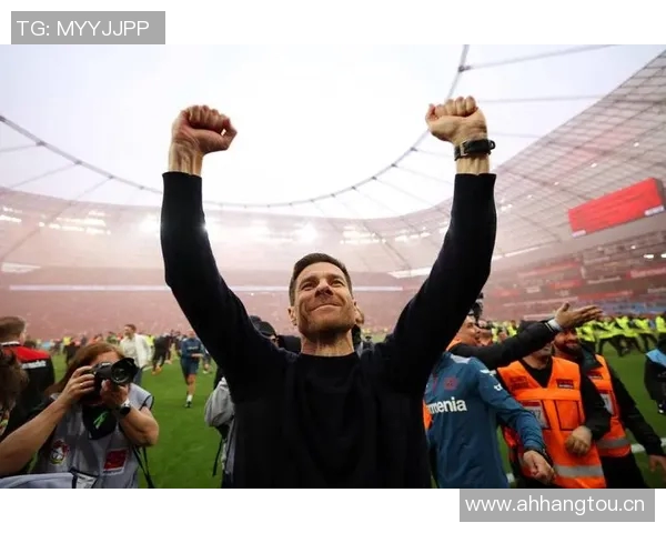 佩佩回忆穆帅执教皇马时期阿隆索积极交流战术见解