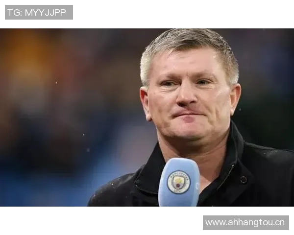 曼城致敬拳王哈顿今日齐聚曼彻斯特大教堂为他送行