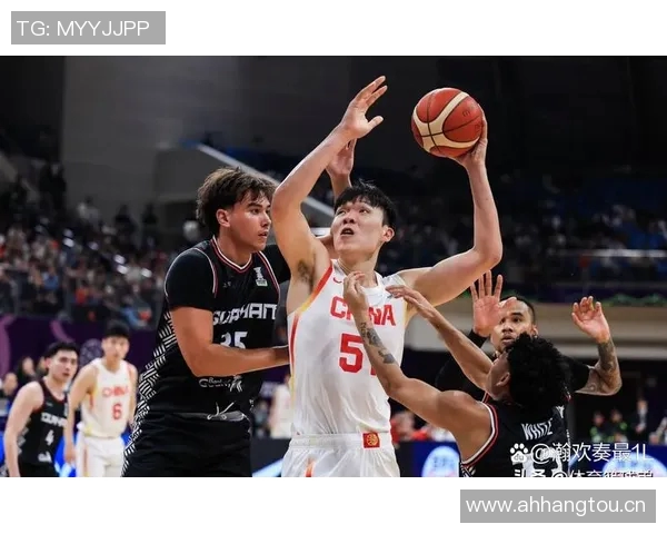 杨瀚森分享首次租房购车经历与开心心情最近体重增加的小烦恼