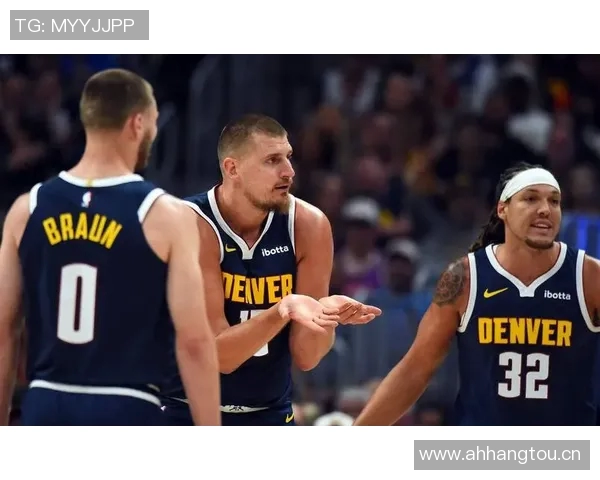 NBA新赛季第一中锋评选结果揭晓约基奇荣膺桂冠引发热议 NBA新赛季第一中锋评选结果揭晓约基奇荣膺桂冠引发热议