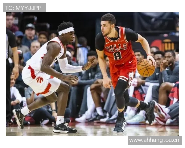 科纳特社媒分享与赫拉芬贝赫合照庆祝结束四连败重回胜利轨道 科纳特社媒分享与赫拉芬贝赫合照庆祝结束四连败重回胜利轨道