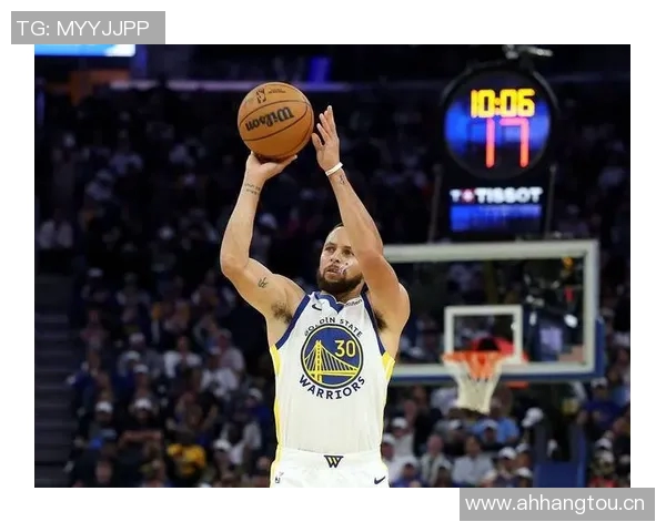 十年如一日库里在近十个赛季关键一投人选投票中八次领跑 十年如一日库里在近十个赛季关键一投人选投票中八次领跑