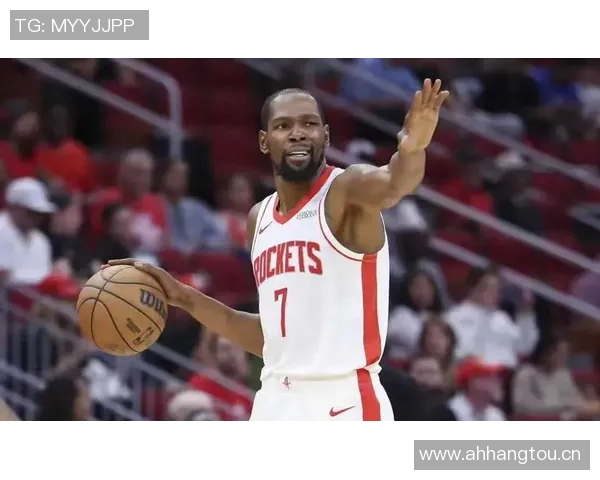 CC签约耐克鞋合同成联盟第六人榜单新星詹姆斯杜兰特字母哥同列