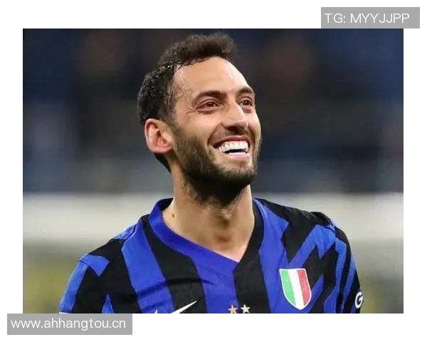 加拉塔萨雷内部人士澄清与恰尔汗奥卢无任何接触记录 加拉塔萨雷内部人士澄清与恰尔汗奥卢无任何接触记录