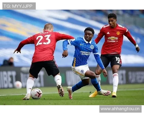 巴莱巴发帖暗示欲加盟曼联引发球迷热议后迅速删除引关注