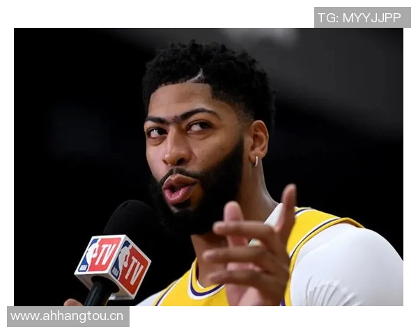 浓眉坚定信念每场比赛全力以赴争取胜利不放弃 浓眉坚定信念每场比赛全力以赴争取胜利不放弃